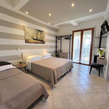 Hotel Villa Fulgida Cattolica Kültér fotó
