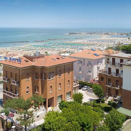 Hotel Villa Fulgida Cattolica Kültér fotó
